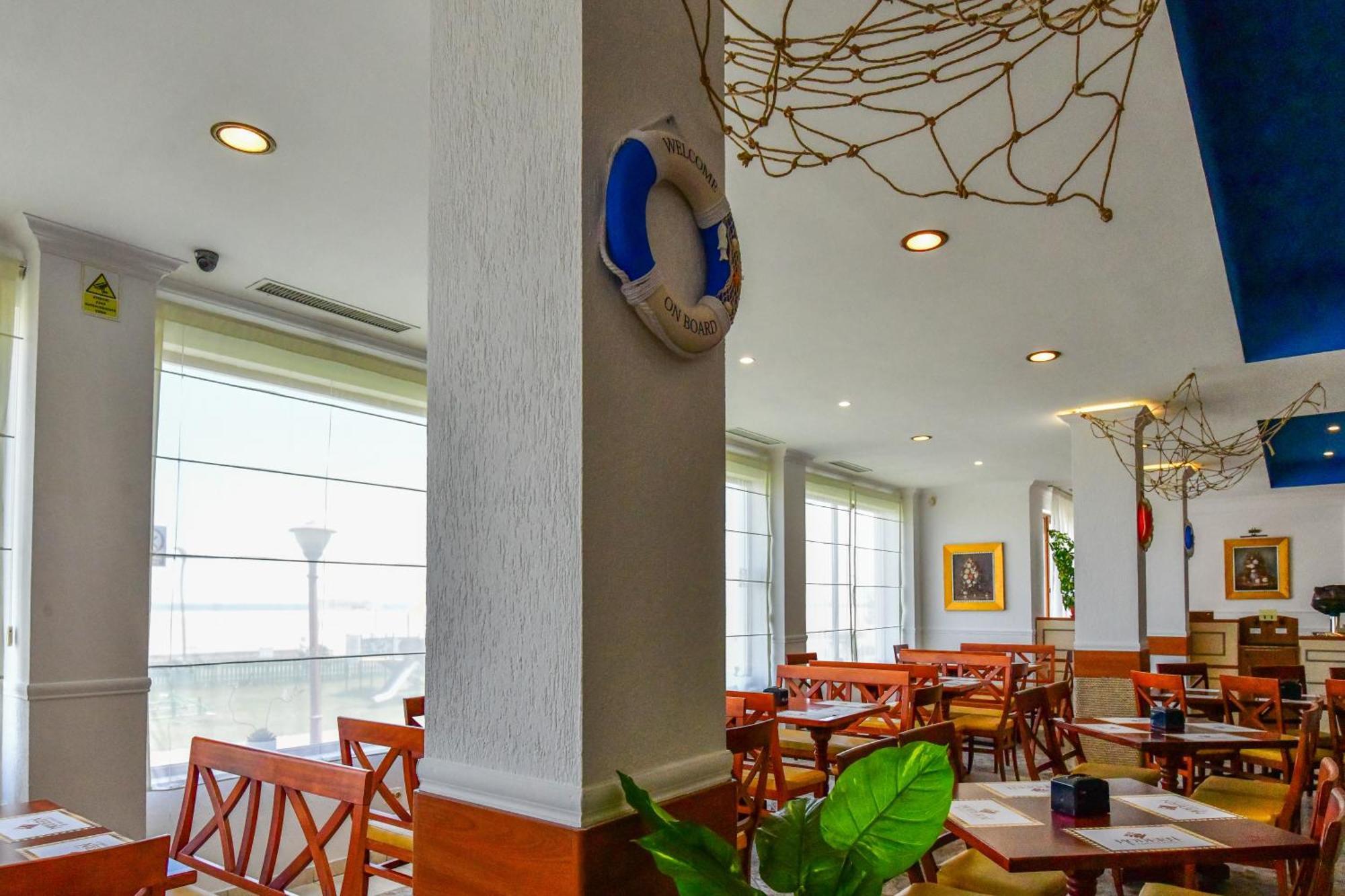Complex Modern All Inclusive Mamaia Extérieur photo
