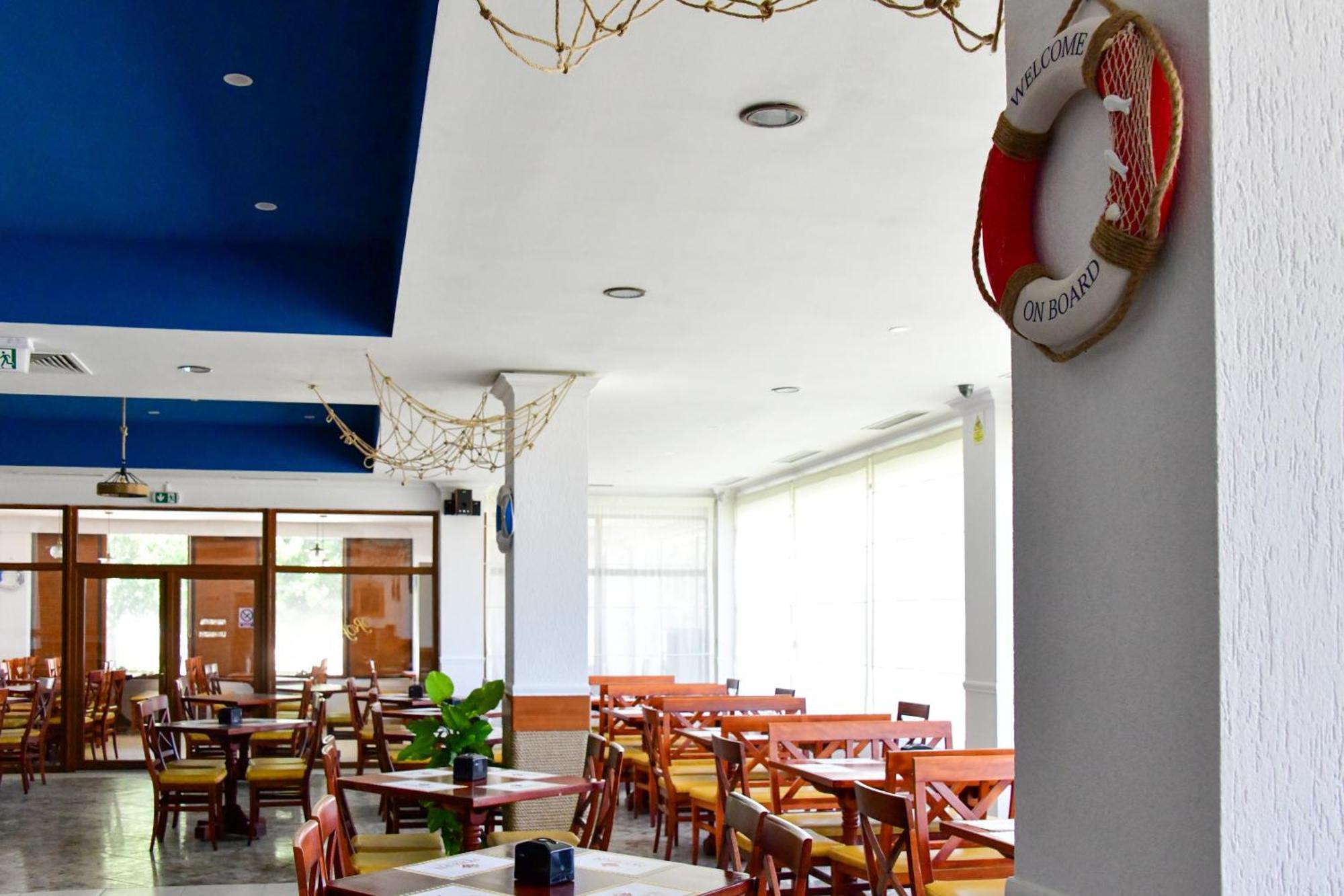 Complex Modern All Inclusive Mamaia Extérieur photo
